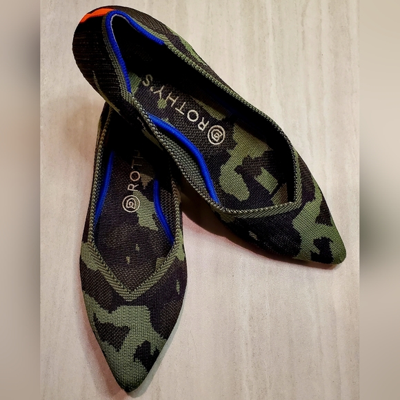 Rothy's Green Camouflage Pointed Flats - Picture 1 of 7